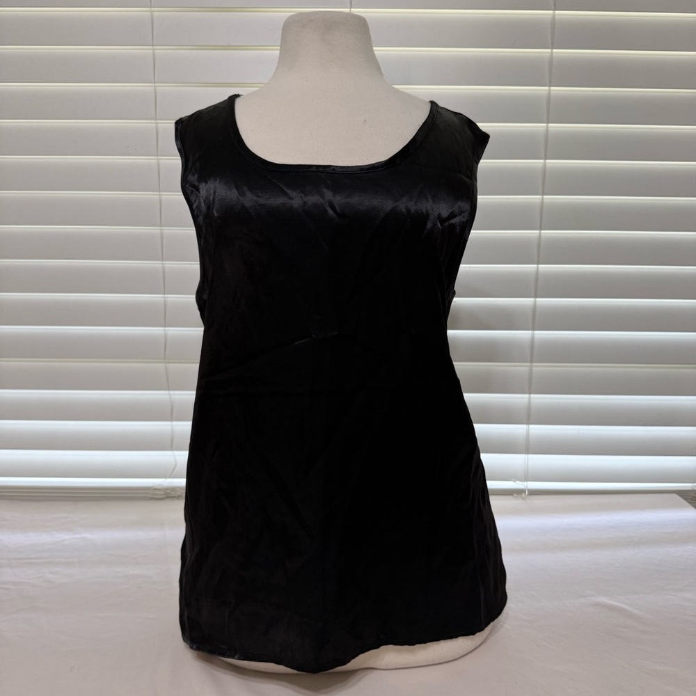 Sleek Black Women's Tank Top